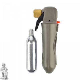 Keg-charger + CO2-patroon Keg-charger + CO2-patroon

